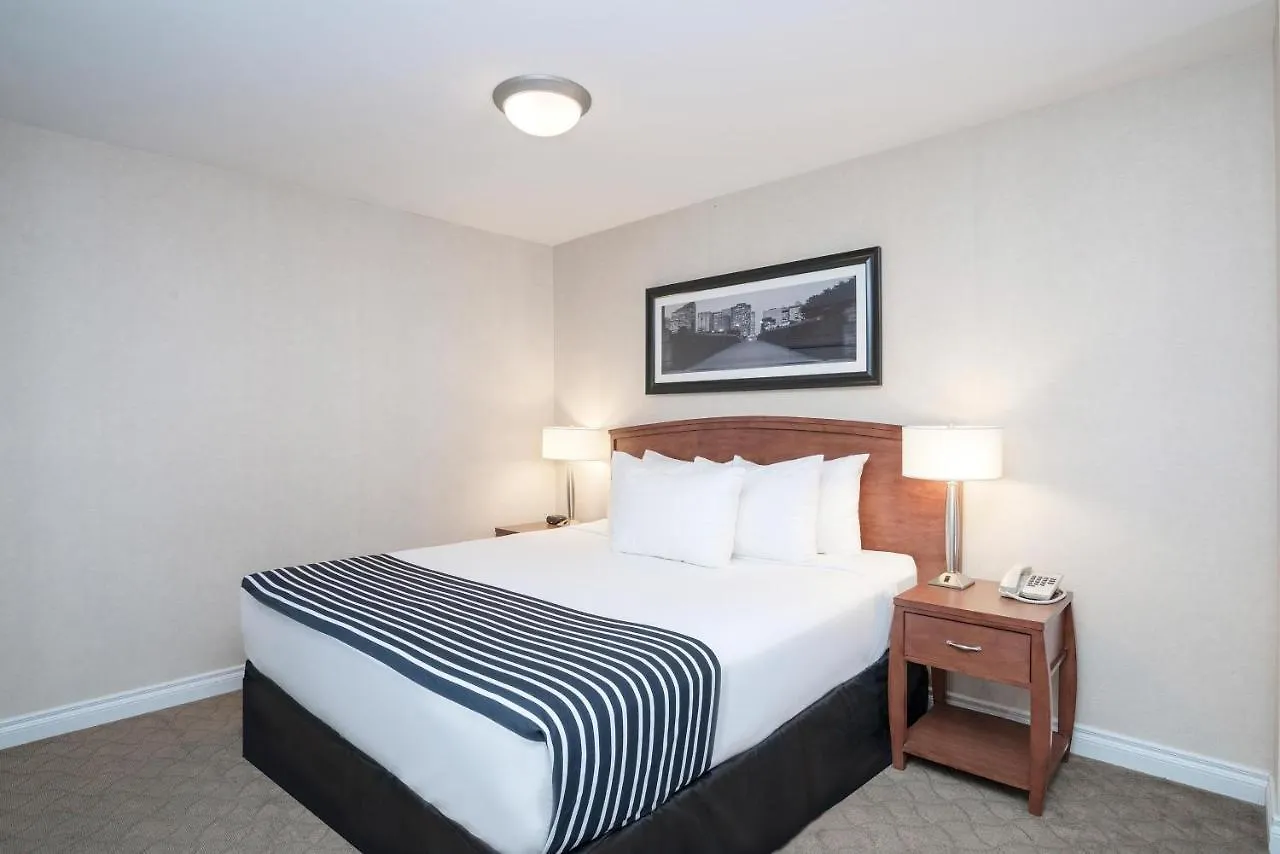 Sandman Hotel & Suites Calgary West 3*,  Canada