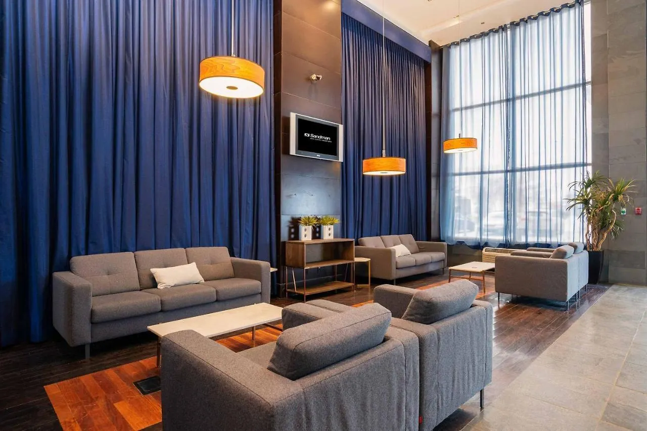 Sandman Hotel & Suites Calgary West 3*,