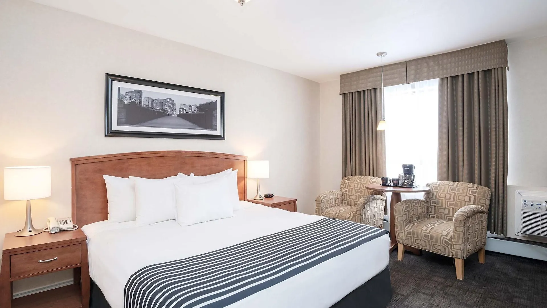 Sandman Hotel & Suites Calgary West