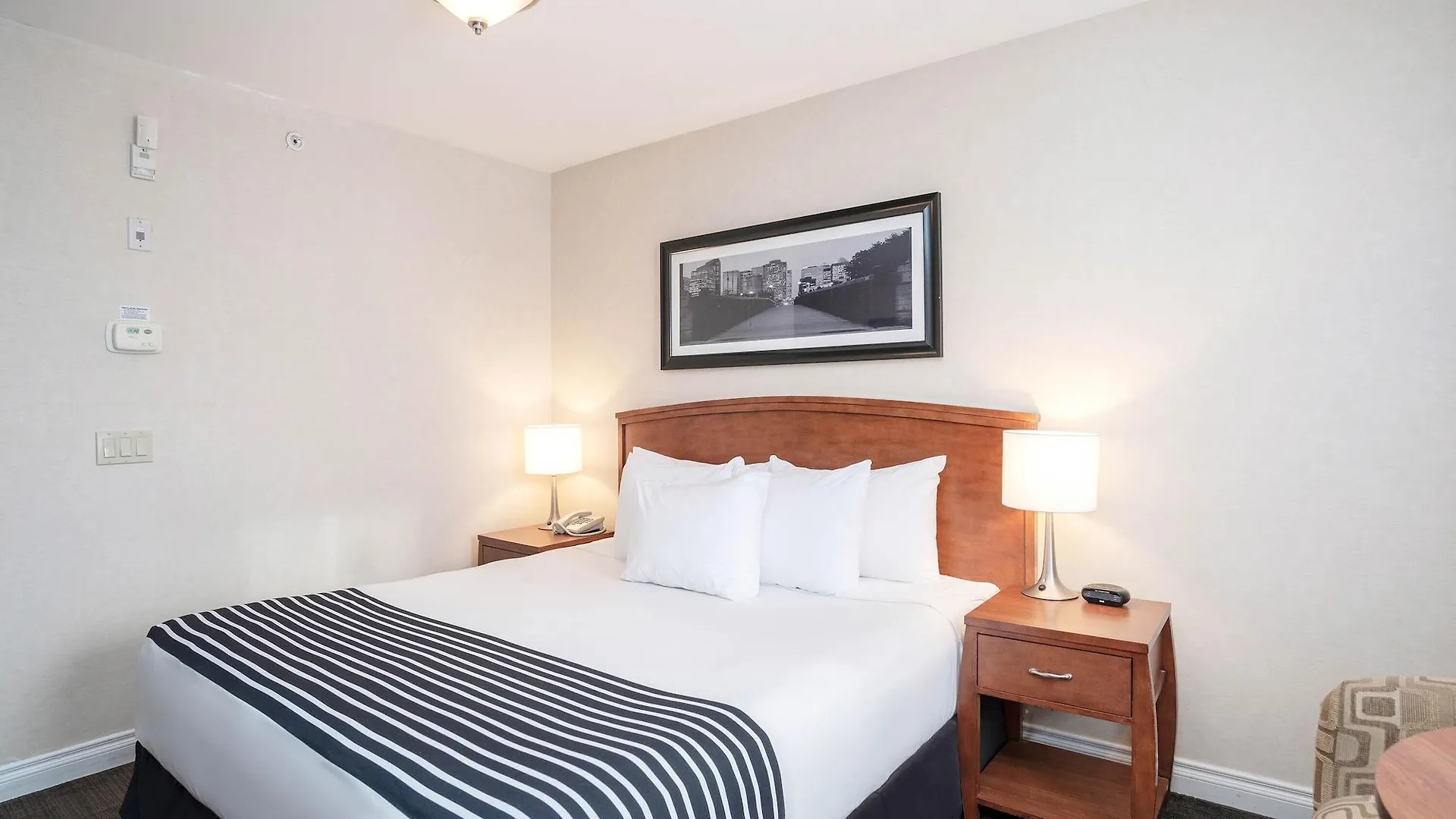 Sandman Hotel & Suites Calgary West