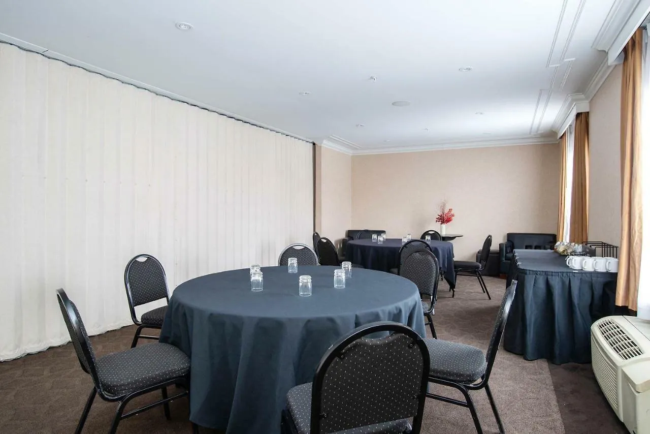 Sandman Hotel & Suites Calgary West 3*,  Canada