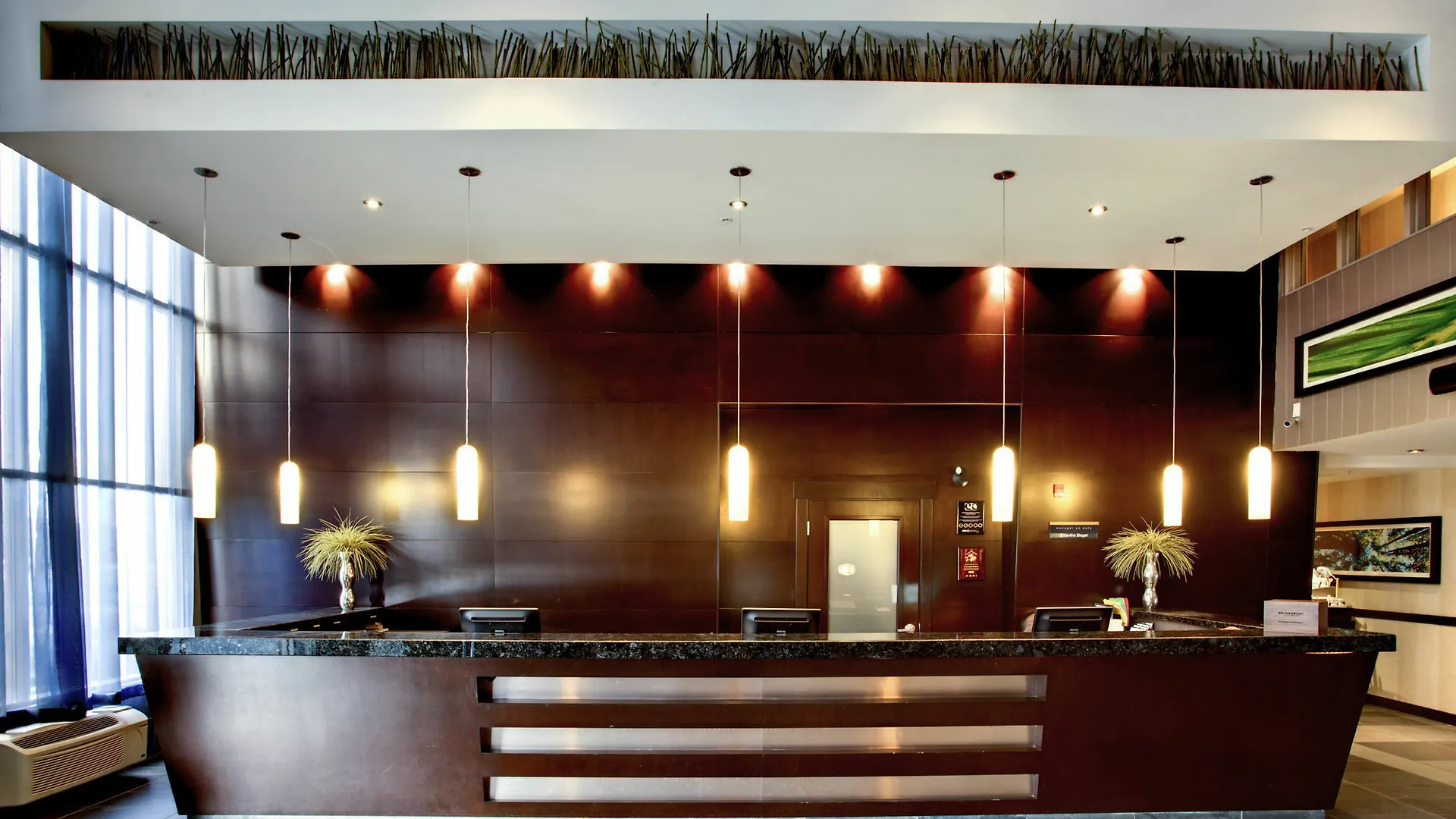 Sandman Hotel & Suites Calgary West