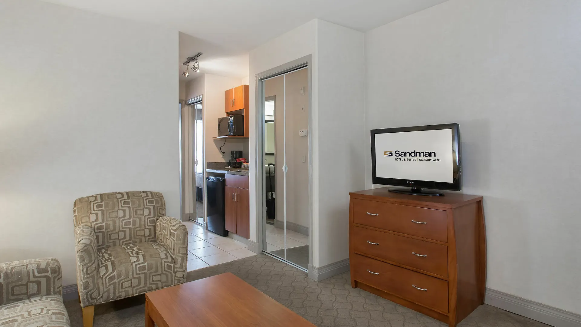 Sandman Hotel & Suites Calgary West
